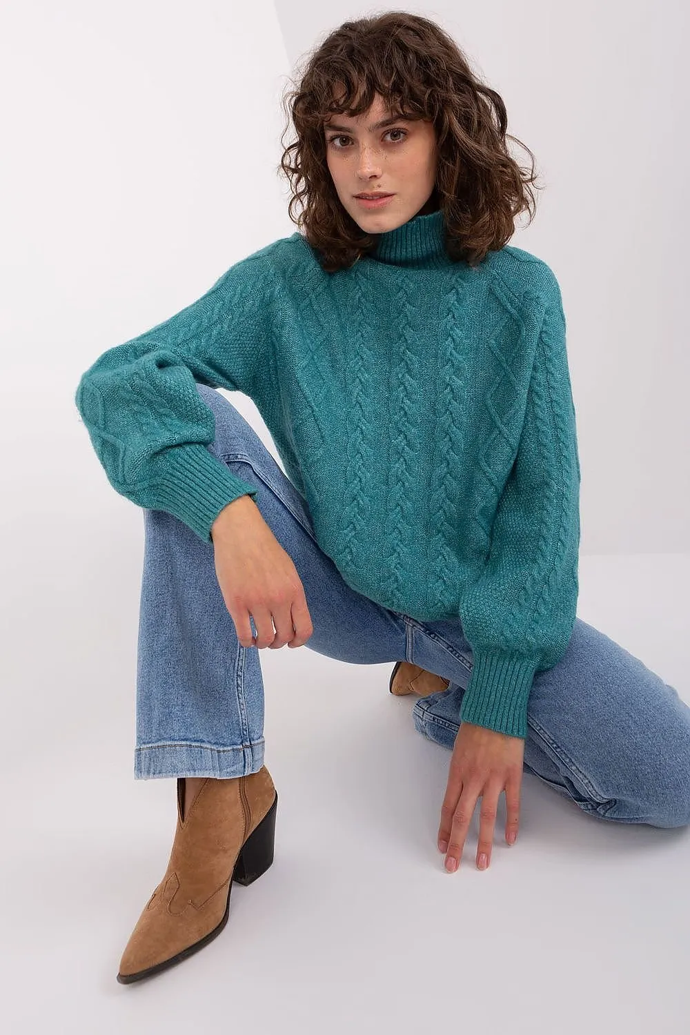 A.T. Oversized European Knitted Turtleneck Sweater-model 189230