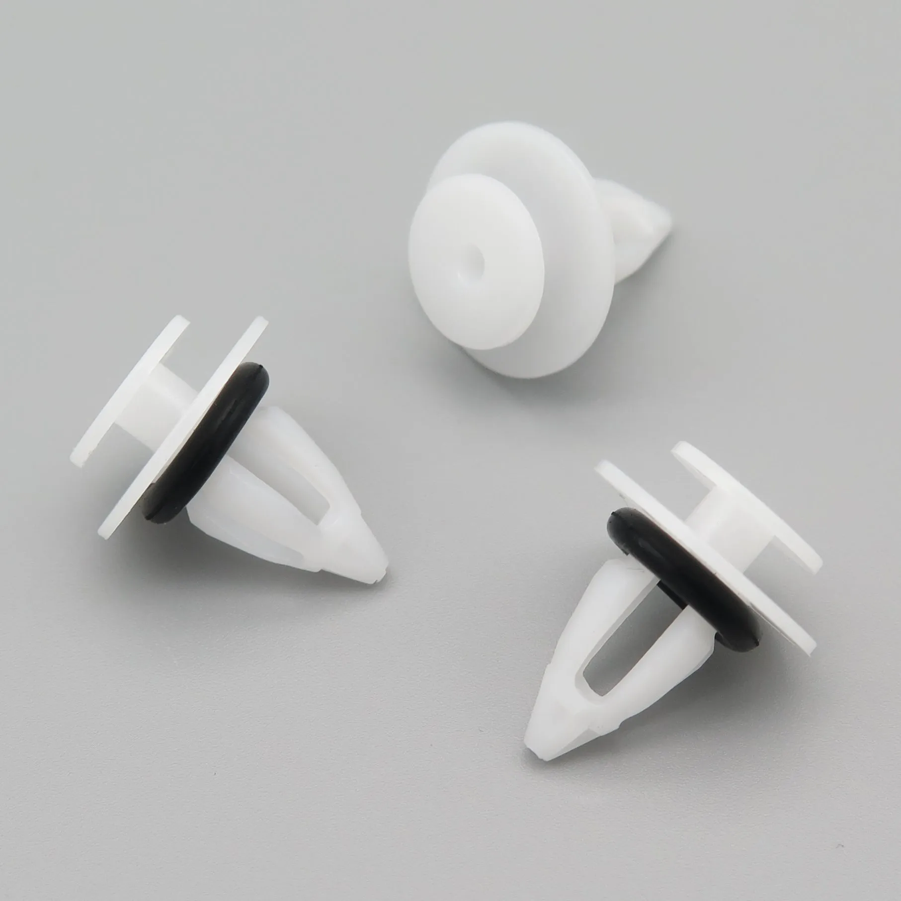 BMW Plastic Trim Clips for Side Skirts & Sill Mouldings- 51777171002