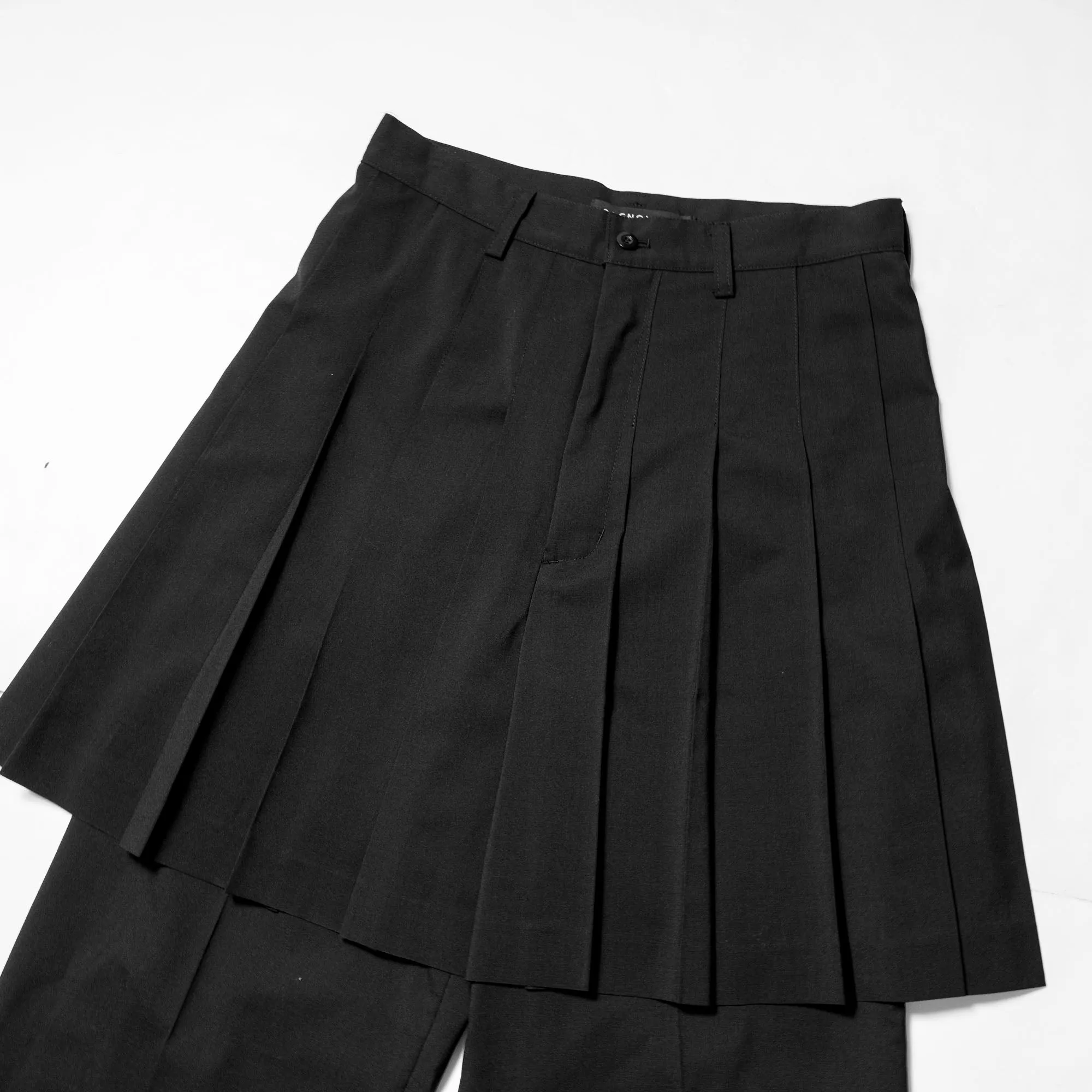 PLEATED LAYERED PANTS